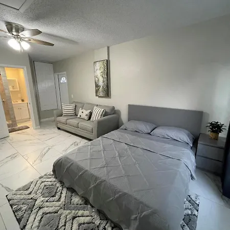 Adorable Suite In Tampa. Exterior foto