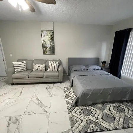 Adorable Suite In Tampa. Exterior foto