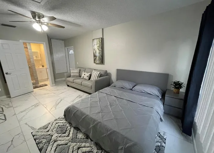 Adorable Suite In Tampa.